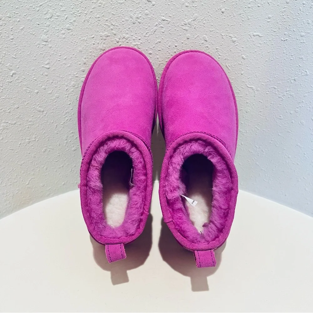 UGG Classic Ultra Mini Women’s Carnation Pink Boots Size 6 NWT